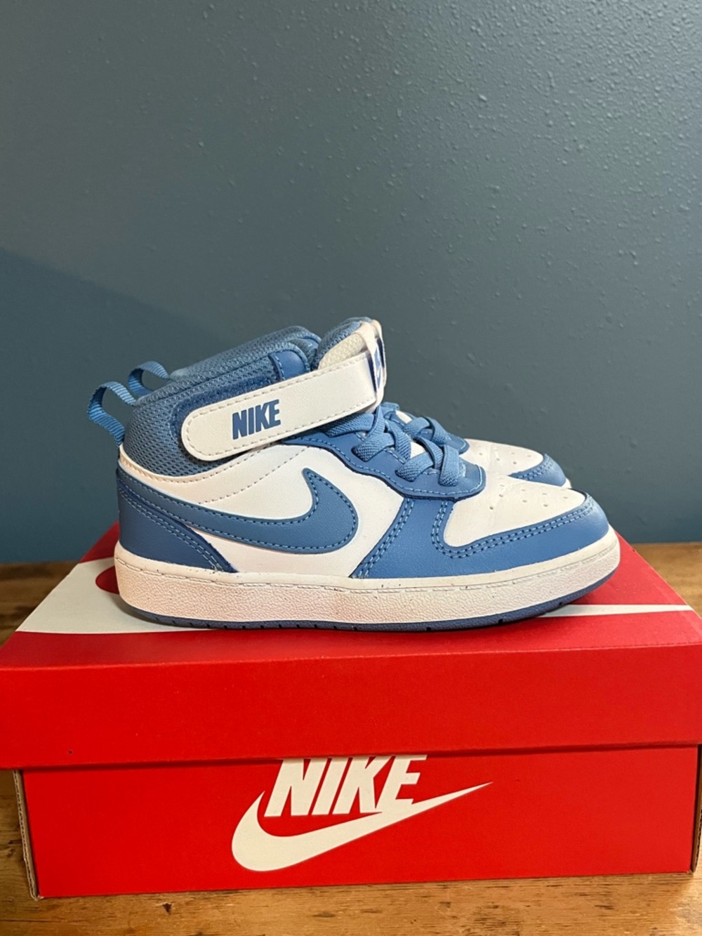 Nike Court Borough Mid 2 in White and Blue. NWOT-WORN ONCE. Size 9C